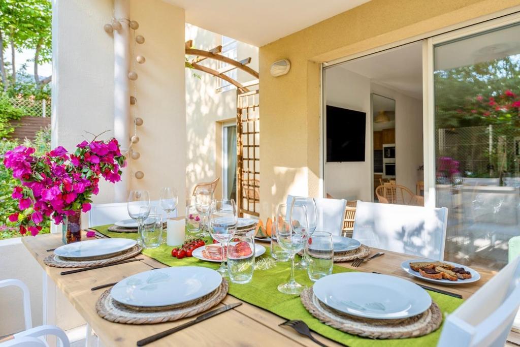 Bao Location - Ideal Pro & Groupe - Calme - Lumineux - Wifi - Terrasse - Jardin - Plage A 2Km - Proche Centre Ville, Gare, Commerces - Parking Prive Toulon Extérieur photo